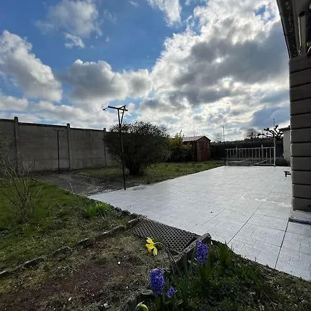 Maisonnette - Jardin Exterieur Champagne-sur-Seine Extérieur photo